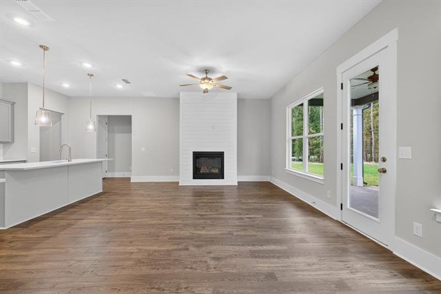 Spacious, unfurnished interior of a new home in Red Bird Manor, Jefferson (Image 38).