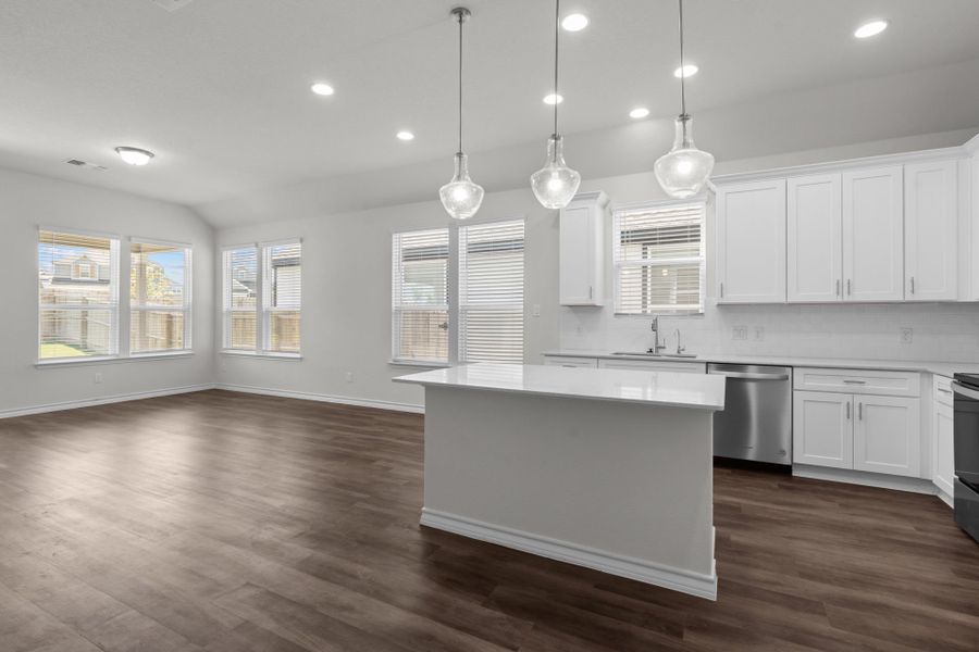 Light and Bright Kitchen