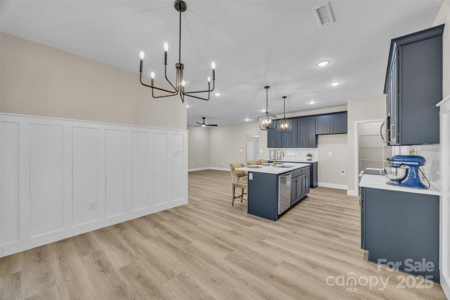 Dining Area Dining Area