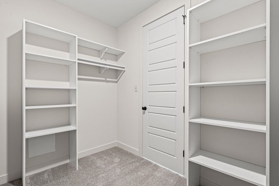 Spacious, unfurnished interior of a new home in Georgetown, Collierville (Image 18).