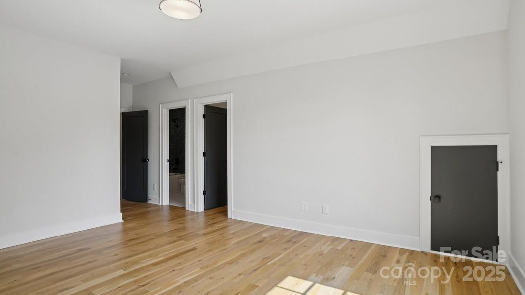 Spacious, unfurnished interior of a new home in , Charlotte (Image 34).