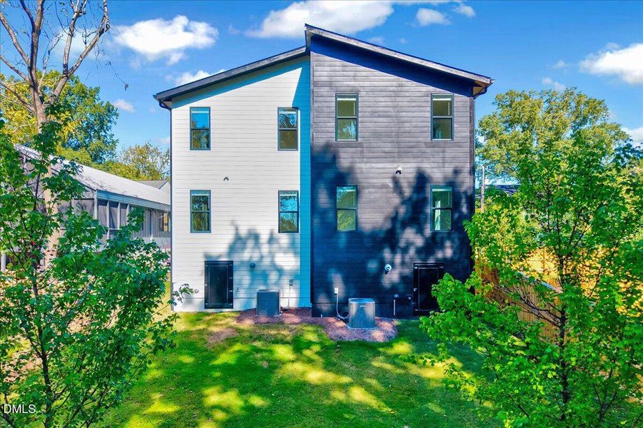 40-730 Hopkins St-40