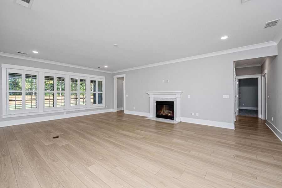 Spacious, unfurnished interior of a new home in Sea Island Preserve, Johns Island (Image 18). Spacious, unfurnished interior of a new home in Sea Island Preserve, Johns Island (Image 18).