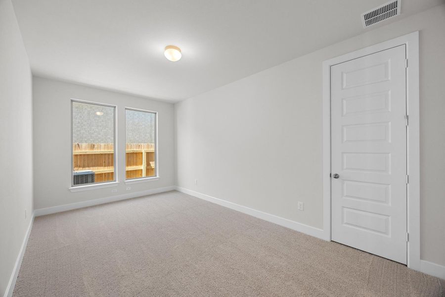 Representative image. Features, selections and colors may vary.