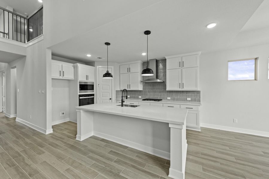 Representative image. Features, specifications, selections and colors may vary. Representative image. Features, specifications, selections and colors may vary.