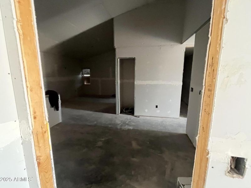 B993C06D-9DB0-48E3-BF31-70117EC850CE