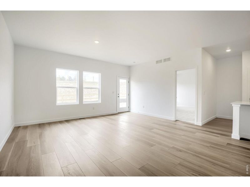 Spacious, unfurnished interior of a new home in Prairie Song, Windsor (Image 13).