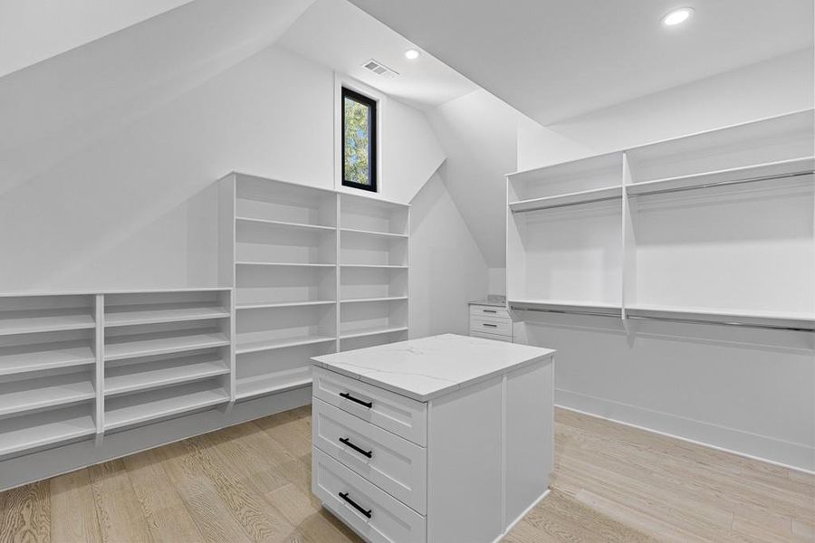 Furnished interior view inside a new home in , Jefferson (Image 8).