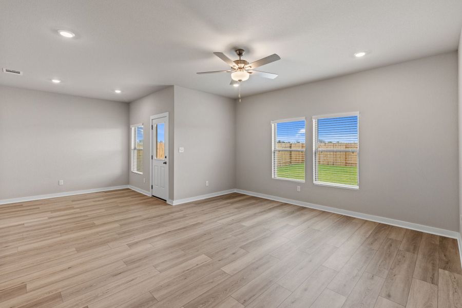 2,005sf New Home in Cedar Creek, TX.  - Slide 12