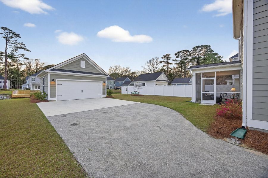 Exterior details and patio area of a home in Pineland Village, Summerville (Image 36).