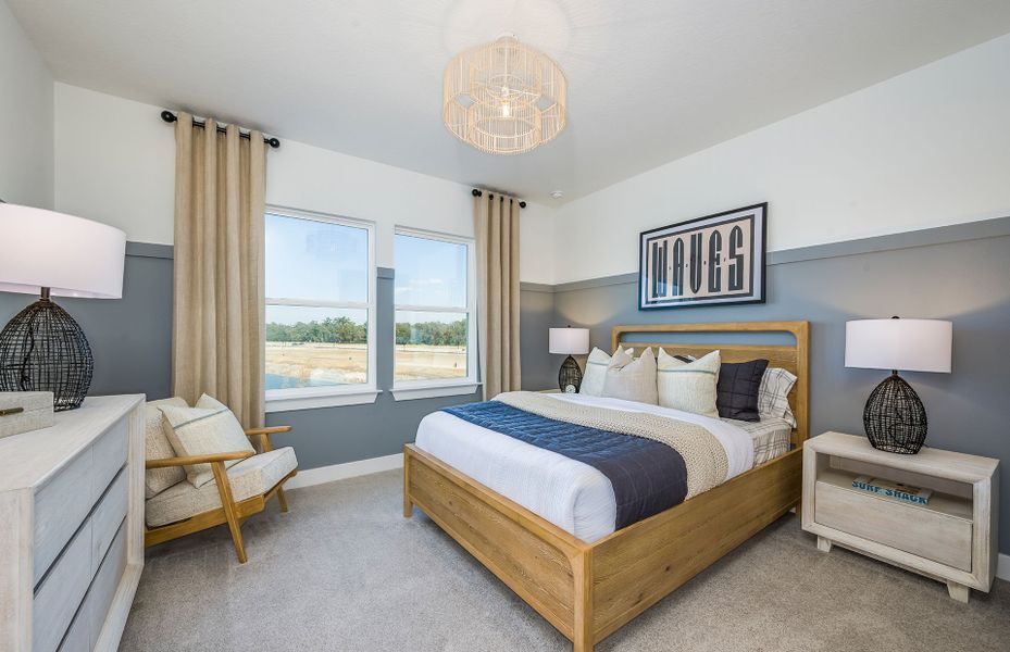 Representative furnished interior of a home built from the Roseland by Pulte Homes in Spencer Glen, Riverview (Image 27).