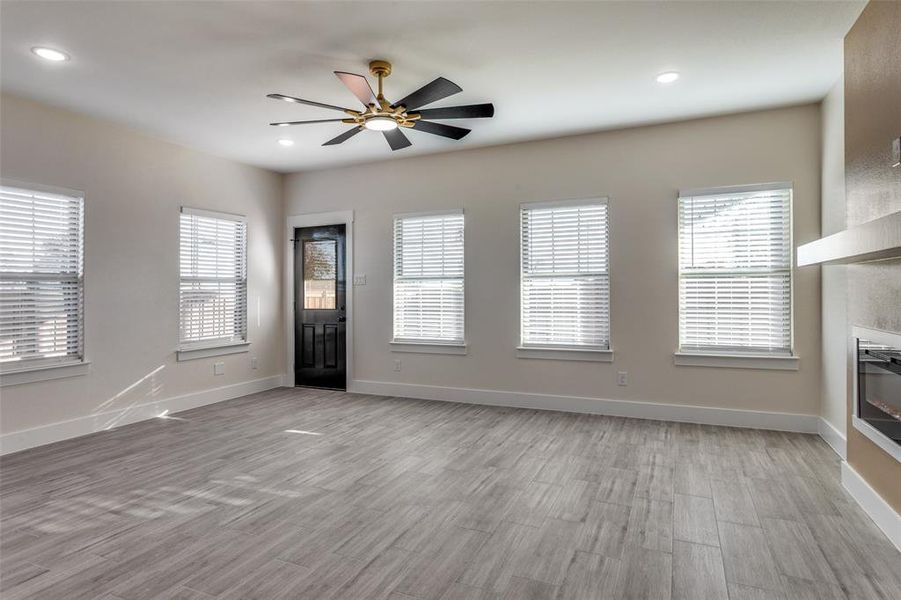 Spacious, unfurnished interior of a new home in , Fort Worth (Image 17).
