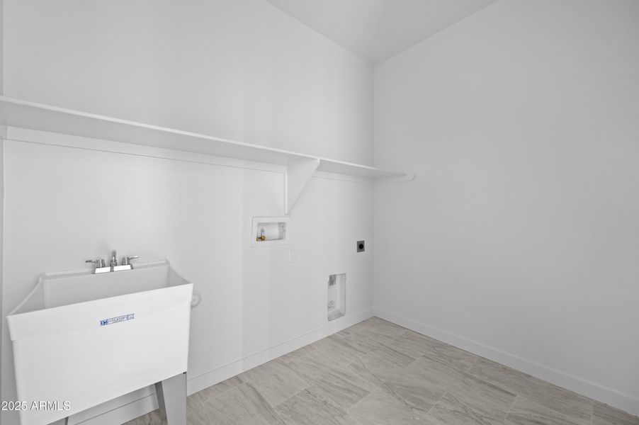 31912 S Bush St Wittman AZ 85361-14 31912 S Bush St Wittman AZ 85361-14