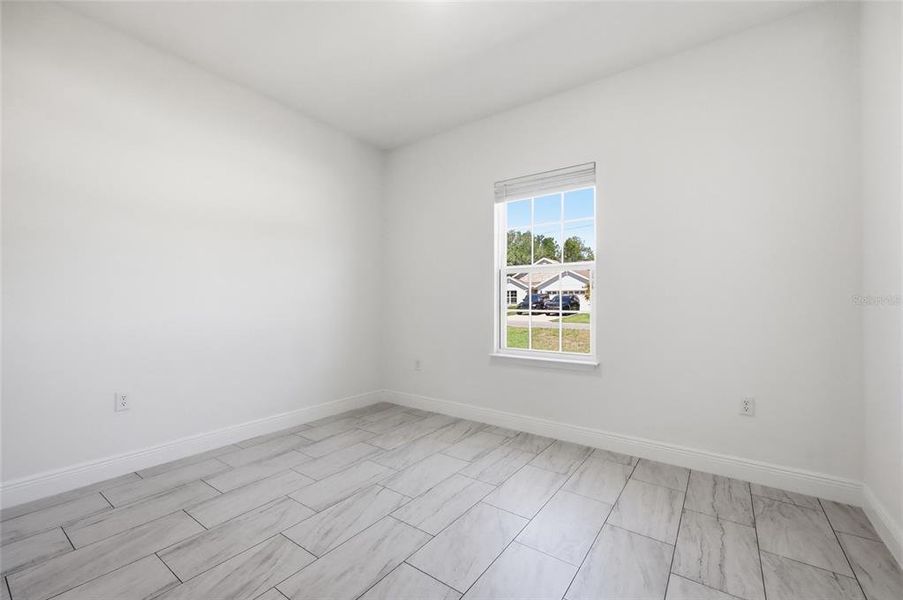 Spacious, unfurnished interior of a new home in , Ocala (Image 21).