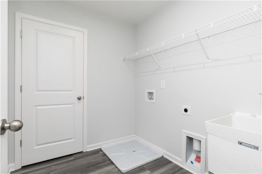 Spacious, unfurnished interior of a new home in Rhodes Glen, Lawrenceville (Image 25).