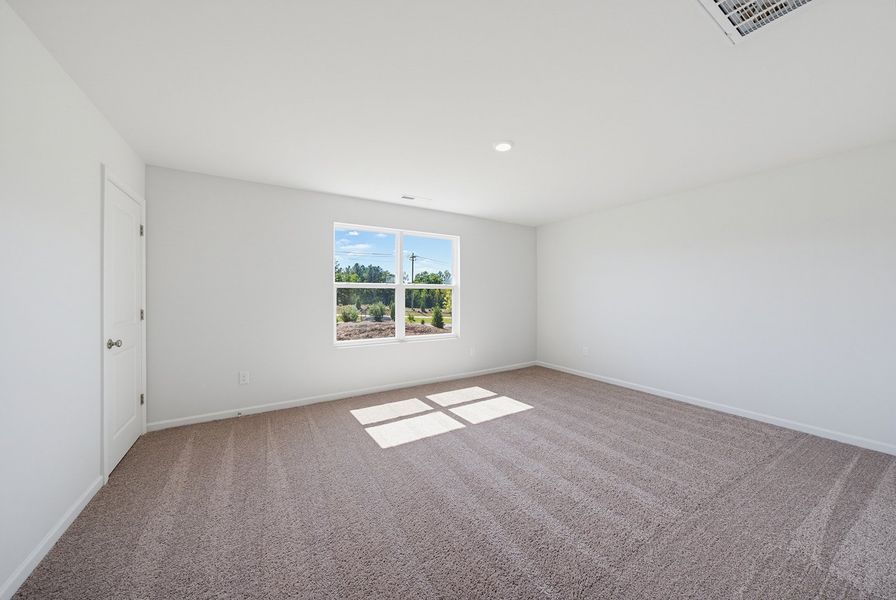 Spacious, unfurnished interior of a new home in Sweetbrier, Durham (Image 18).