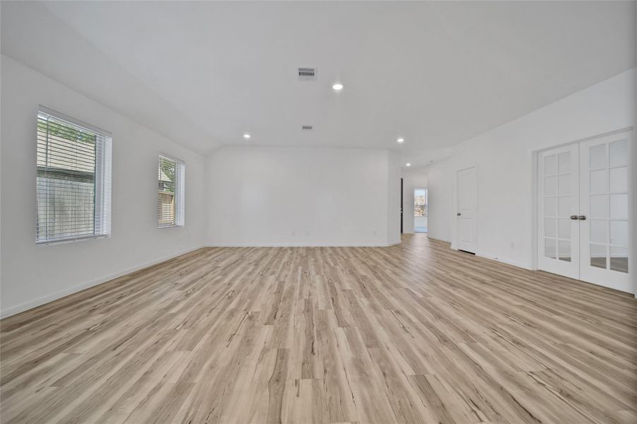 Spacious, unfurnished interior of a new home in The Highlands: Richmond Collections, Porter (Image 16).