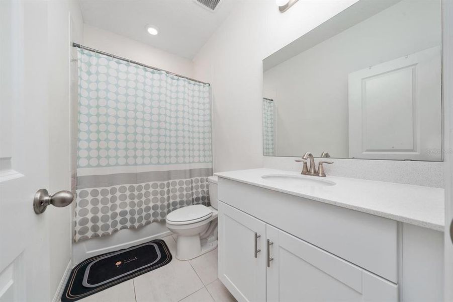 Furnished interior view inside a new home in , Kissimmee (Image 12).