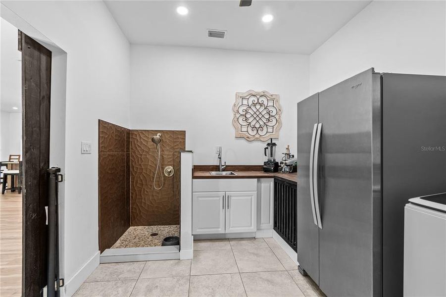 Furnished interior view inside a new home in , Palmetto (Image 12). Furnished interior view inside a new home in , Palmetto (Image 12).