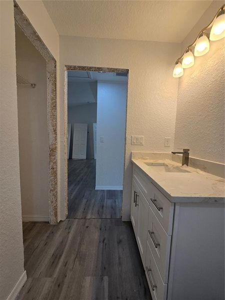 Furnished interior view inside a new home in , Ocklawaha (Image 6).
