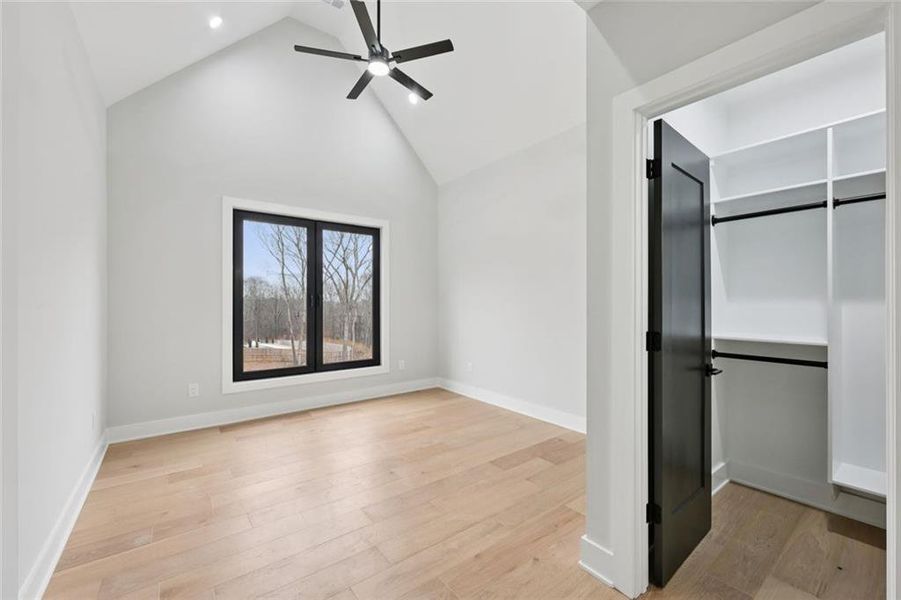 Spacious, unfurnished interior of a new home in , Auburn (Image 85).