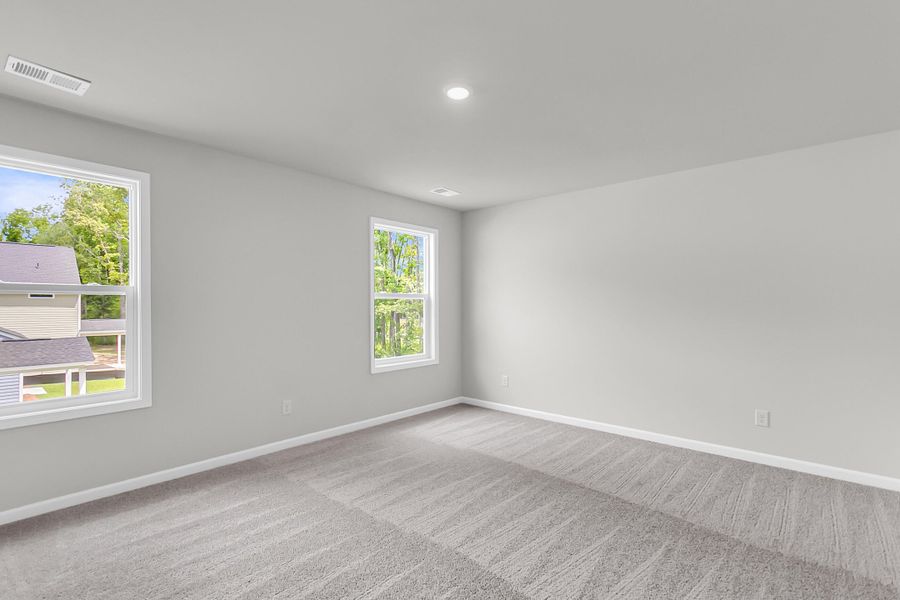 Spacious, unfurnished interior of a new home in Central Creek, Goose Creek (Image 22).