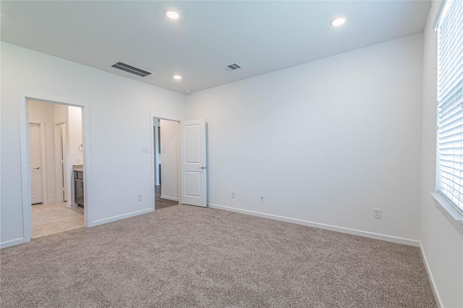 Spacious, unfurnished interior of a new home in Mason Woods 50s, Cypress (Image 21).