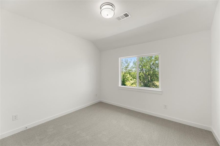 16. 730 Tower - Bed 3 16. 730 Tower - Bed 3