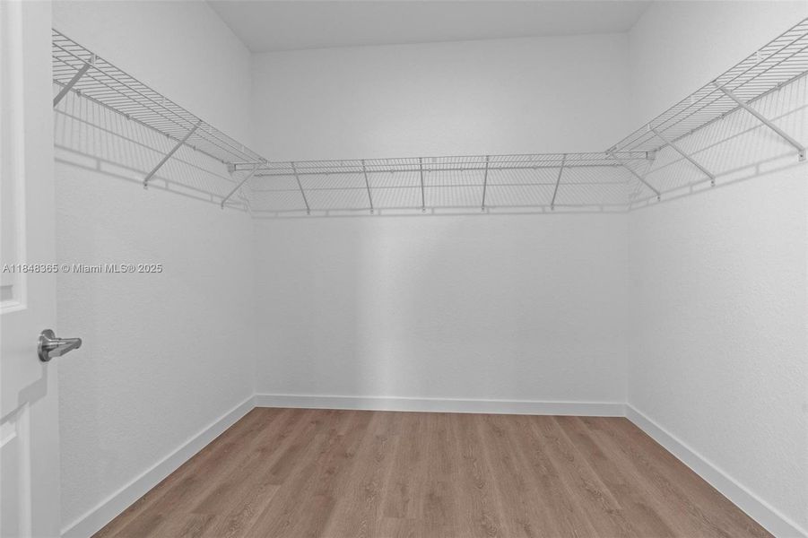 Spacious, unfurnished interior of a new home in , Homestead (Image 21).