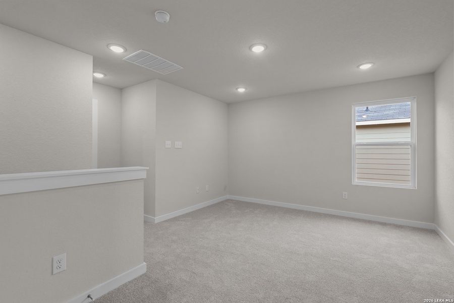 Spacious, unfurnished interior of a new home in Millican Grove, San Antonio (Image 17).