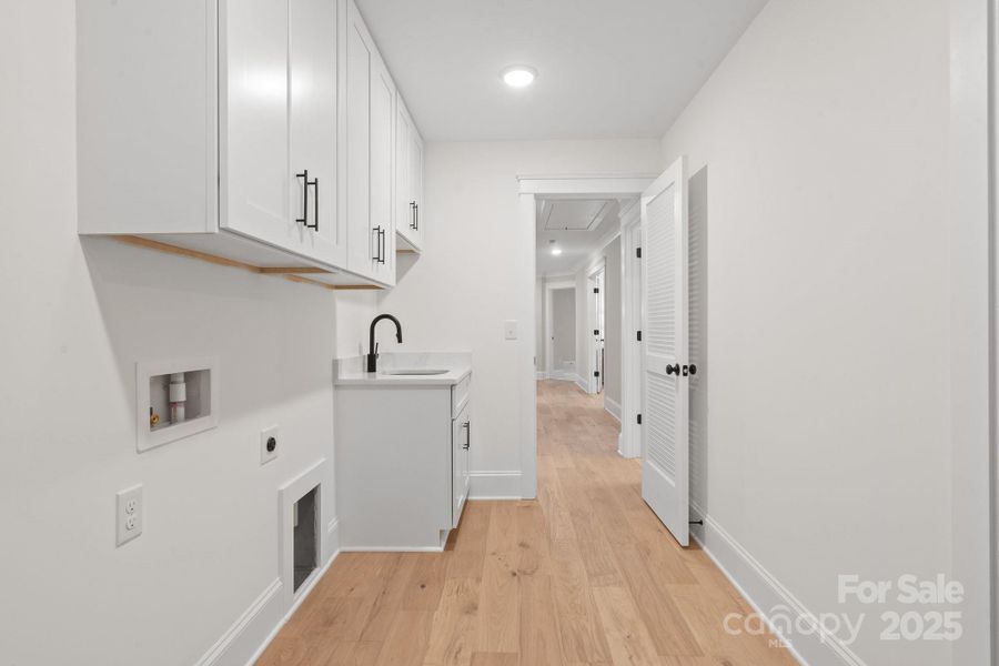 Image 40 of a home in .