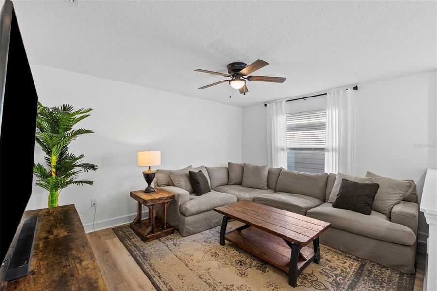 Furnished interior view inside a new home in , Apollo Beach (Image 17).