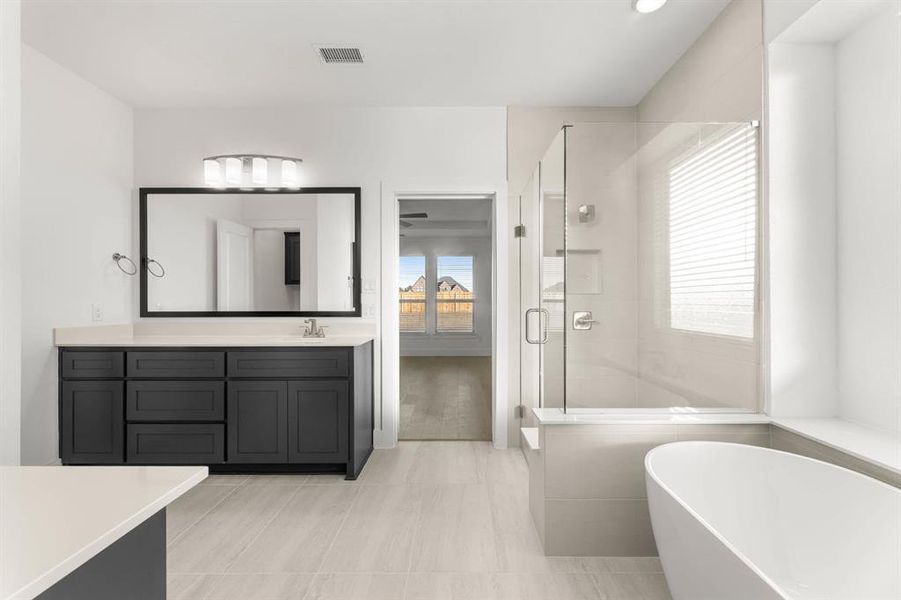 290 Cheyenne Mountain-Primary Suite-3