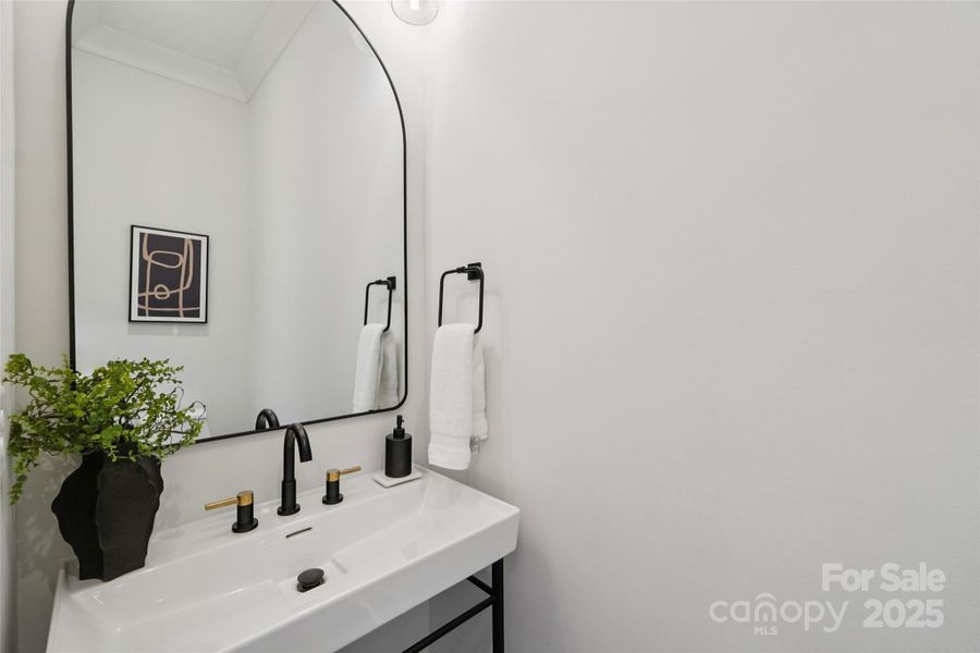 Image 45 of a home in .