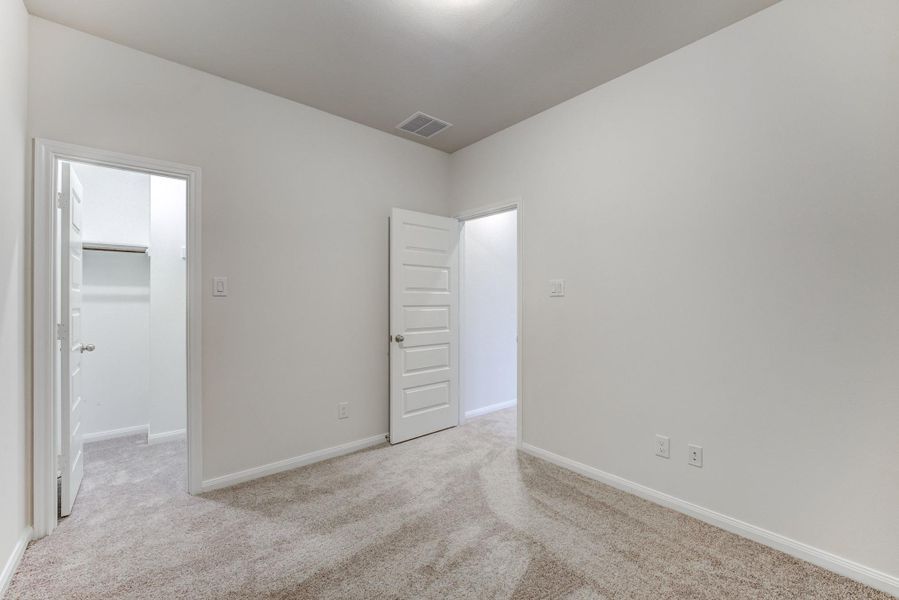 Spacious, unfurnished interior of a new home in Townsen Landing, Humble (Image 34).