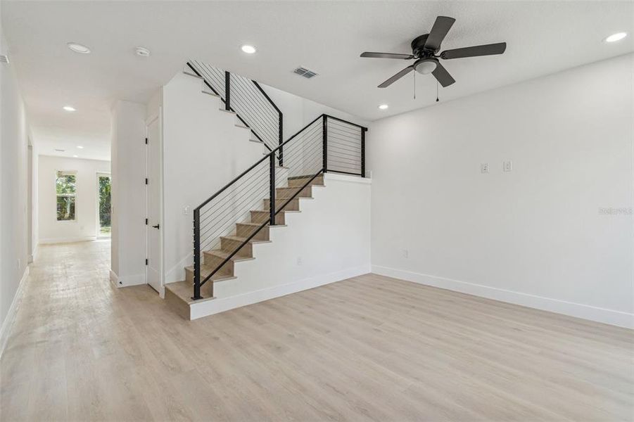 Spacious, unfurnished interior of a new home in , Tampa (Image 65).