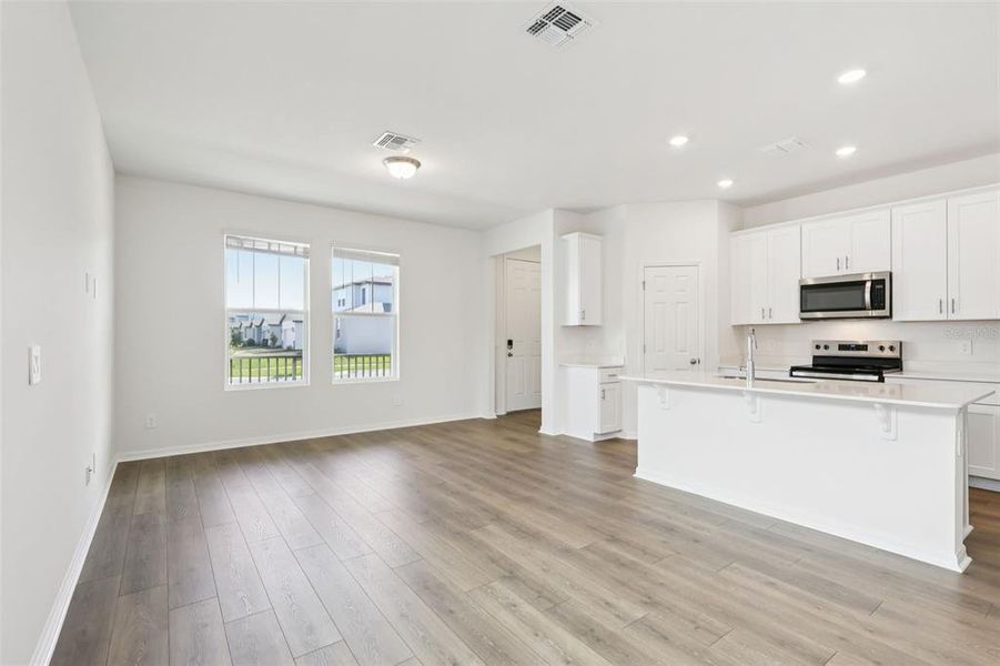 Image 31 of a home in The Meadow at Crossprairie Bungalows.