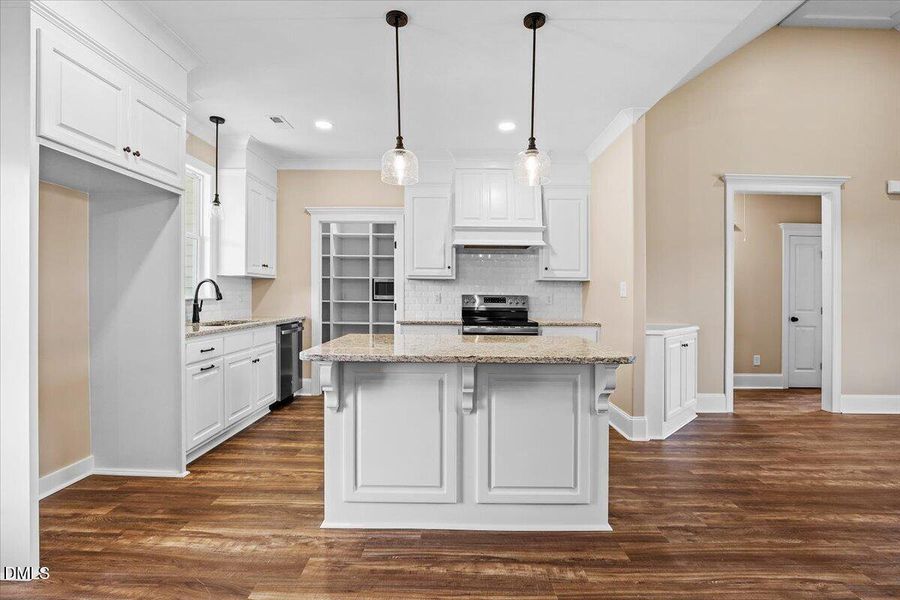 Lightwater Kitchen 2