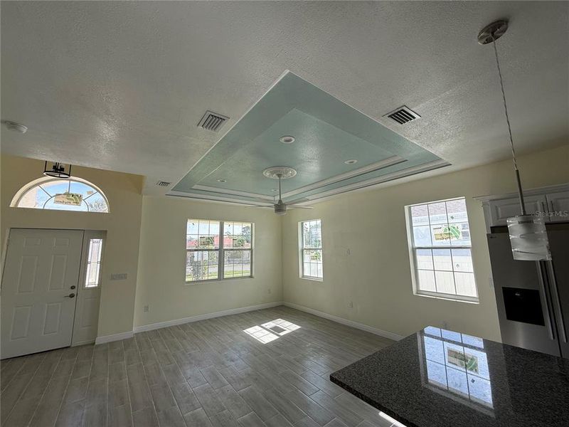 Spacious, unfurnished interior of a new home in , St. Petersburg (Image 16).