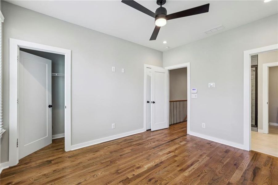 Spacious, unfurnished interior of a new home in , Atlanta (Image 13).