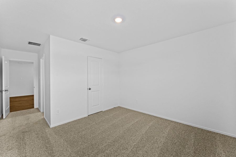 Spacious, unfurnished interior of a new home in Watermill, Uhland (Image 17). Spacious, unfurnished interior of a new home in Watermill, Uhland (Image 17).