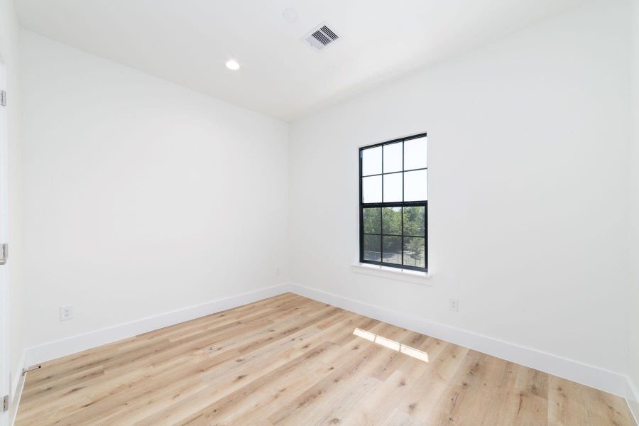 Spacious, unfurnished interior of a new home in , Houston (Image 20). Spacious, unfurnished interior of a new home in , Houston (Image 20).