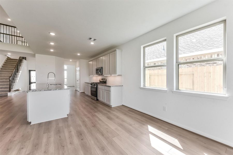 Furnished interior view inside a new home in River Ranch Meadows, Dayton (Image 9).