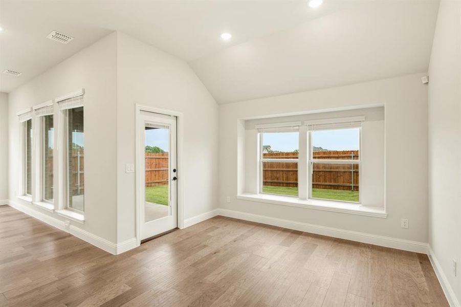 Spacious, unfurnished interior of a new home in The Retreat at North Grove 60, Waxahachie (Image 31). Spacious, unfurnished interior of a new home in The Retreat at North Grove 60, Waxahachie (Image 31).