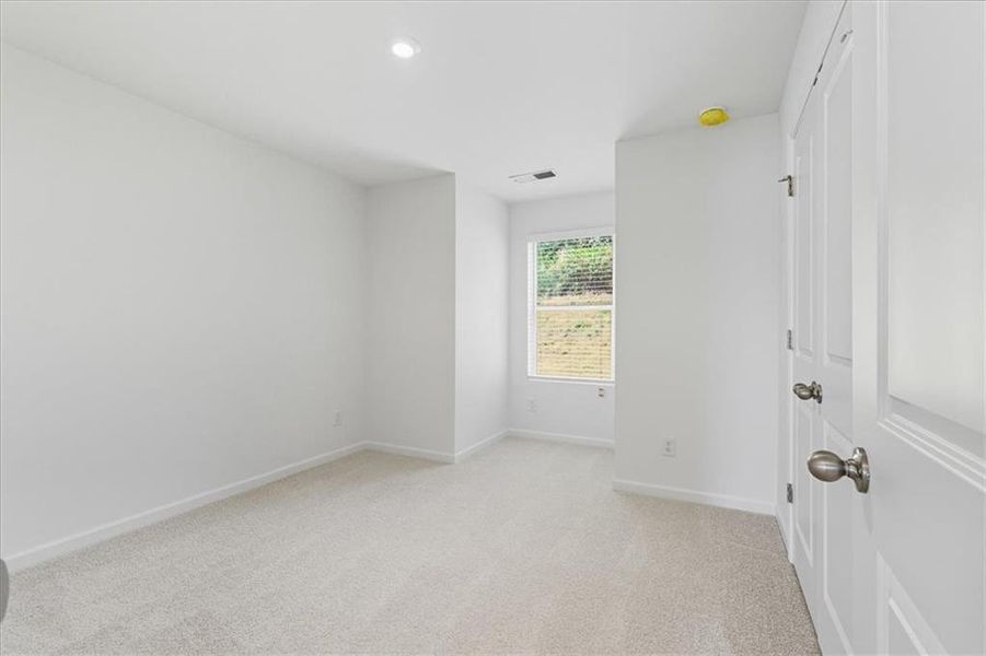 Spacious, unfurnished interior of a new home in Park Center Pointe, Austell (Image 27).