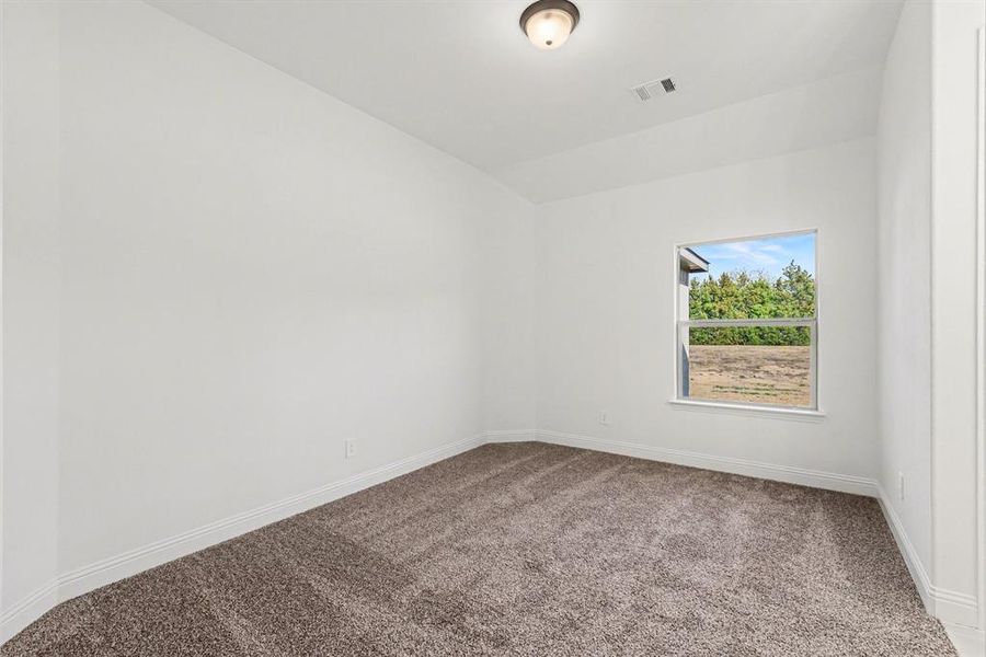 Spacious, unfurnished interior of a new home in Sagebrush Addition, Midlothian (Image 22).
