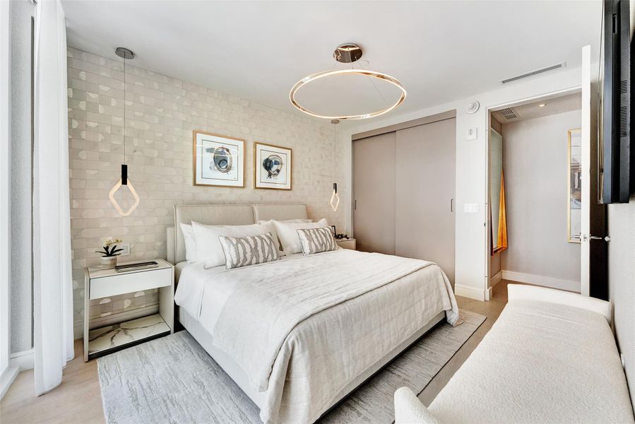 Whispering Sea Pearl 
Suite