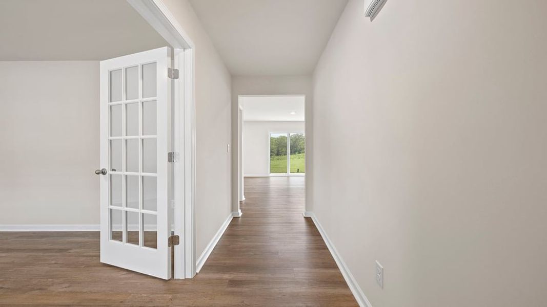 Spacious, unfurnished interior of a new home in Lakestone, Woodruff (Image 14).