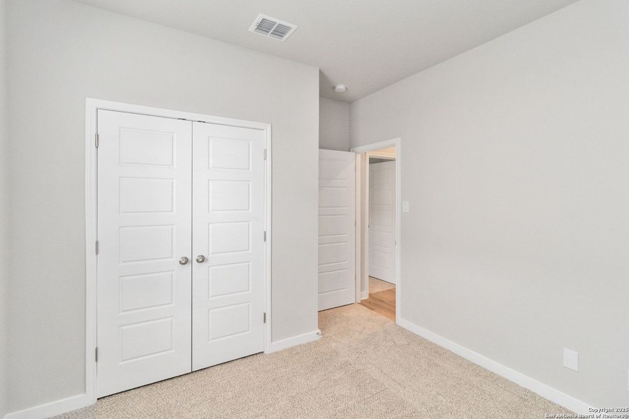 Spacious, unfurnished interior of a new home in , San Antonio (Image 23).