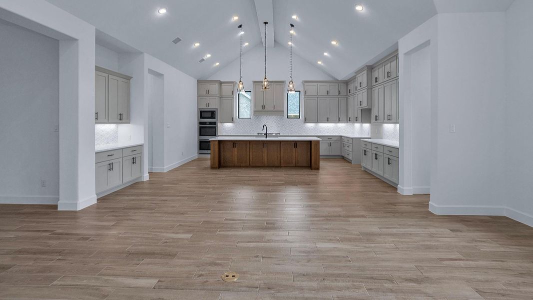 Spacious, unfurnished interior of a new home in Kresston, Montgomery (Image 18).